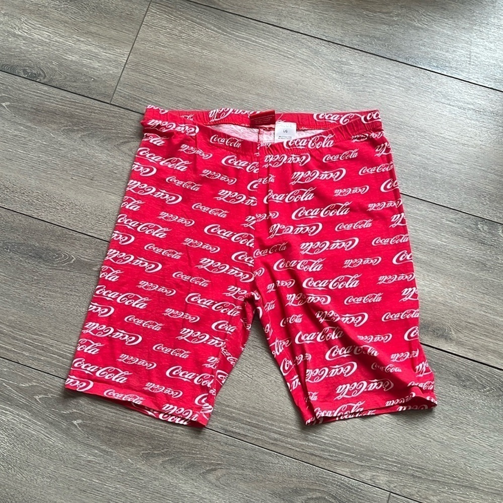LL41 Ardene Coca Cola shorts